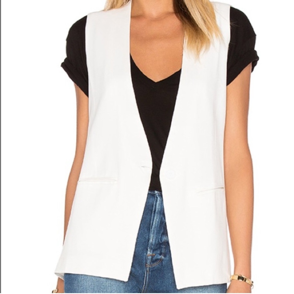 Sincerely Jules Long One button vest. White/ivory. Size S.